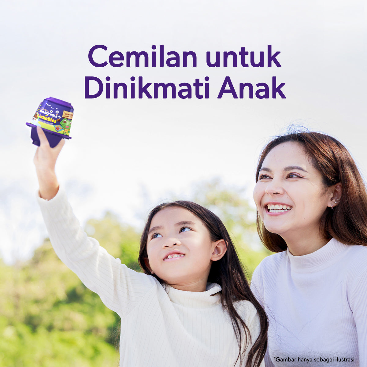 Cadbury Dairy Milk in Lickables 20g, Cokelat Paduan Susu dengan Potongan Biskuit dan Krispi